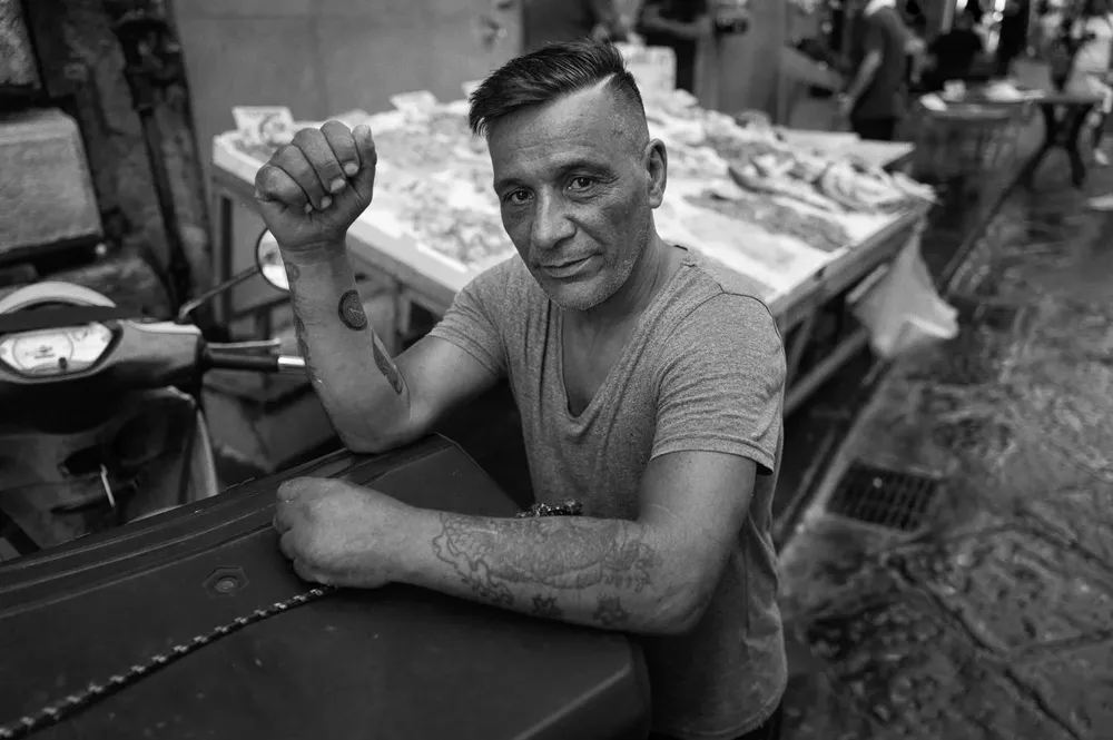 Street portraits — photograph by Eolo Perfido