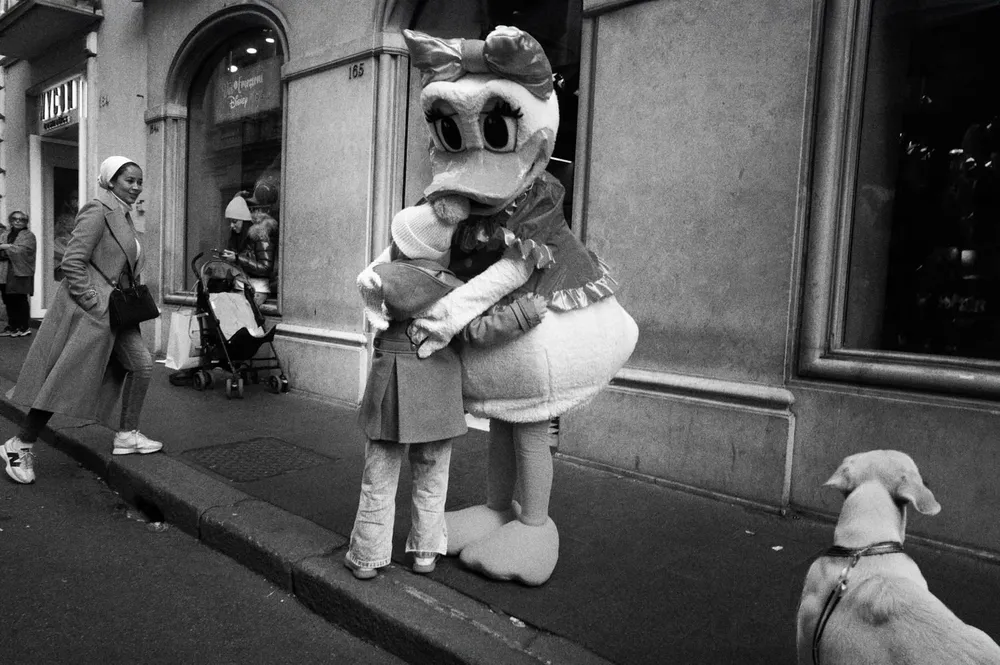 Street photography — photograph by Eolo Perfido