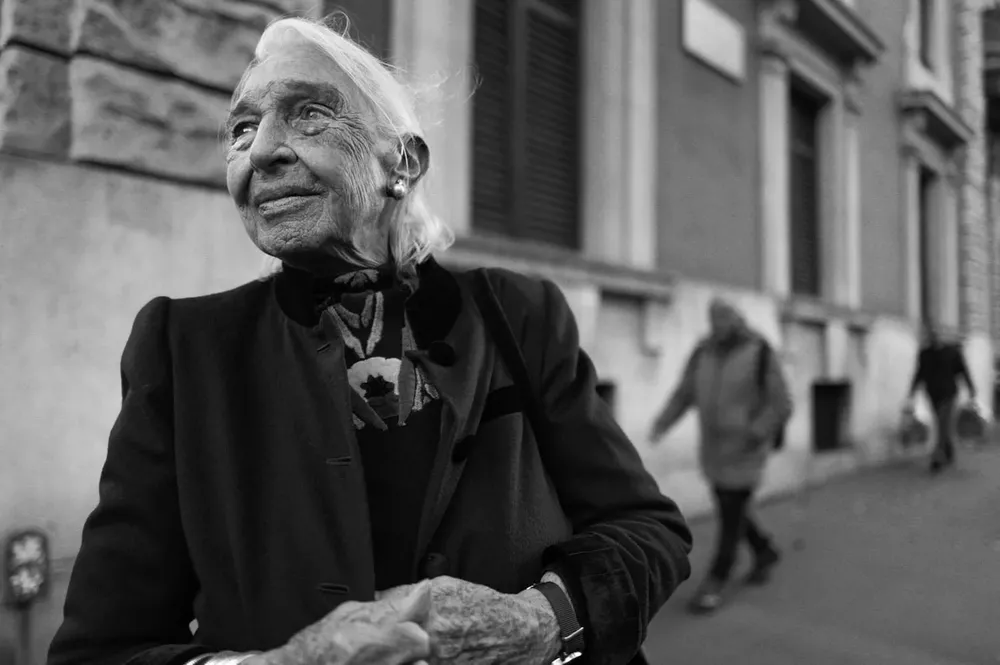 Street portraits — photograph by Eolo Perfido