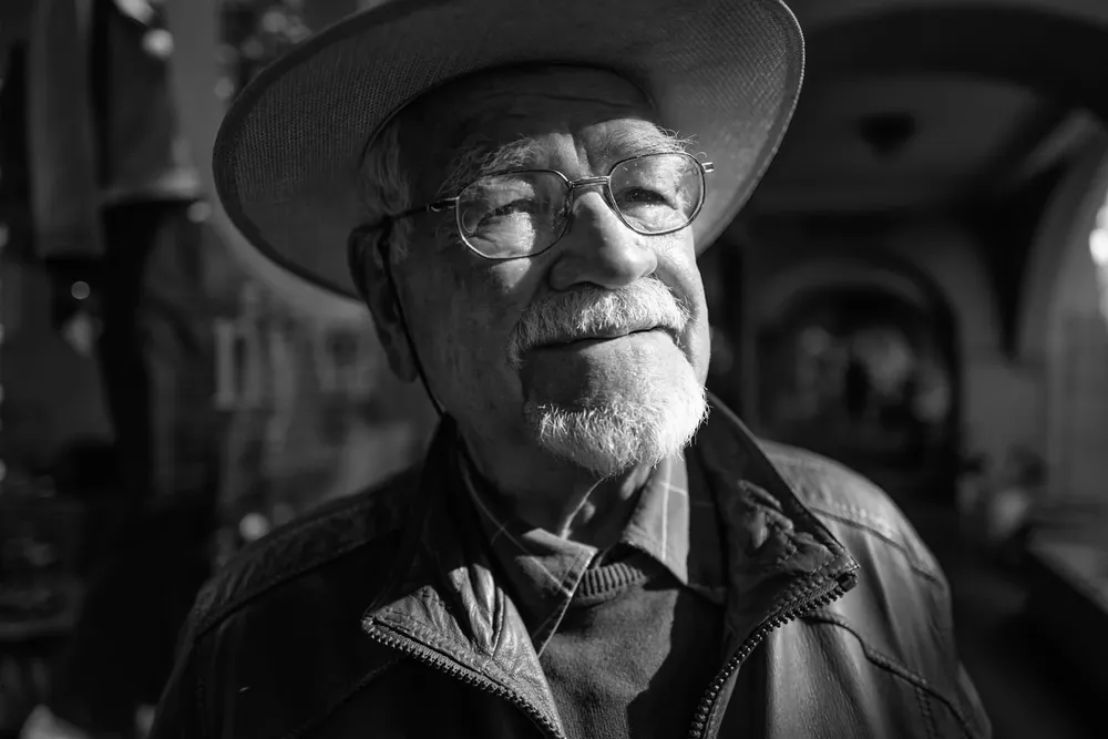 Street portraits — photograph by Eolo Perfido
