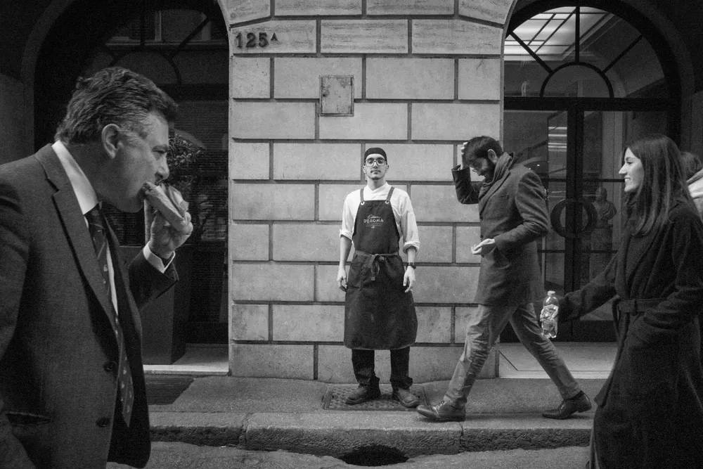 Street photography — photograph by Eolo Perfido