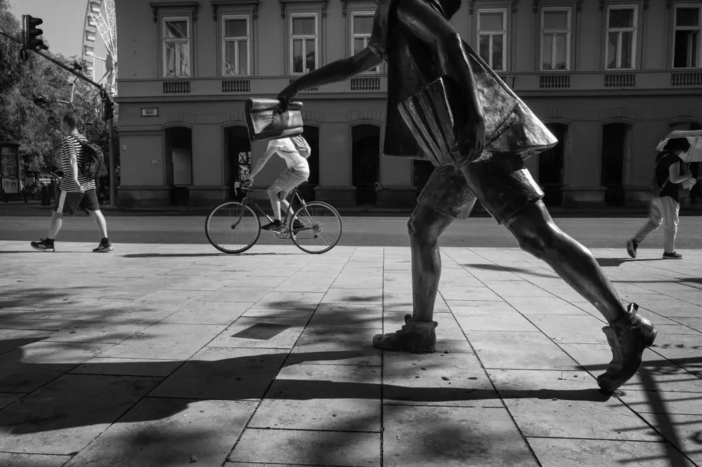 Street photography — photograph by Eolo Perfido