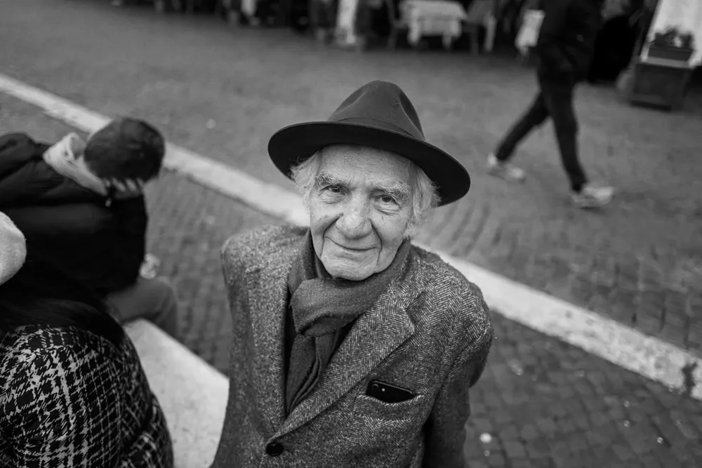 Street portraits — photograph by Eolo Perfido
