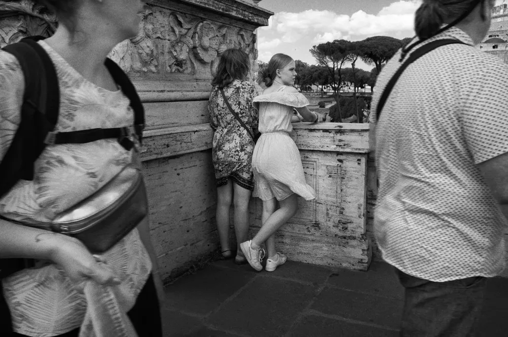 Street photography — photograph by Eolo Perfido