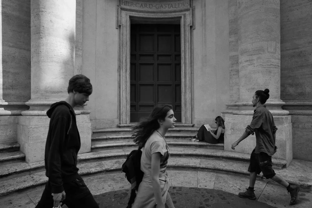 Street photography — photograph by Eolo Perfido