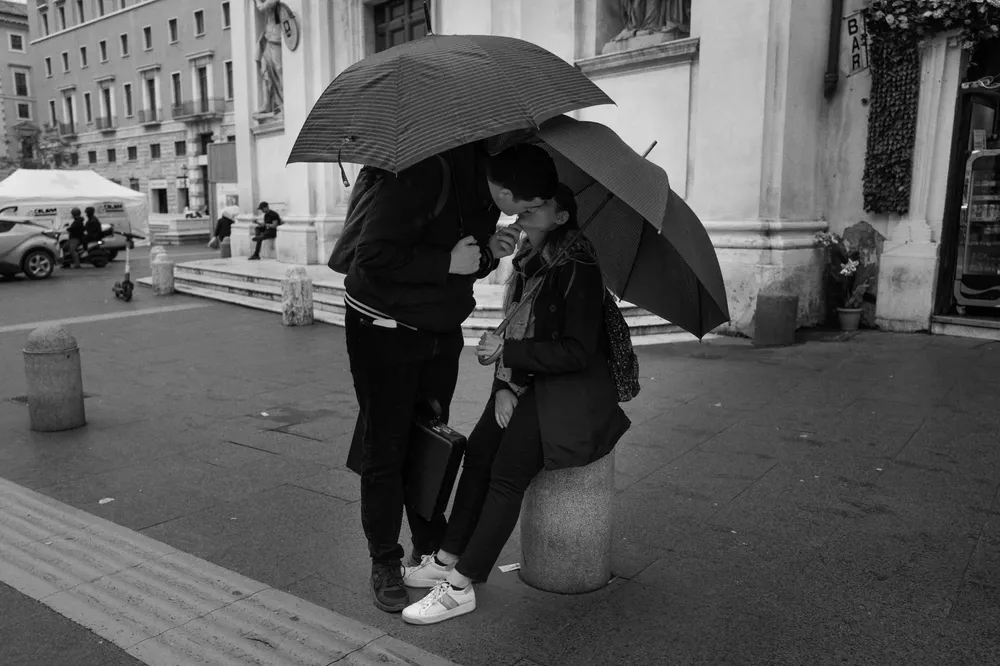 Kissing — photograph by Eolo Perfido