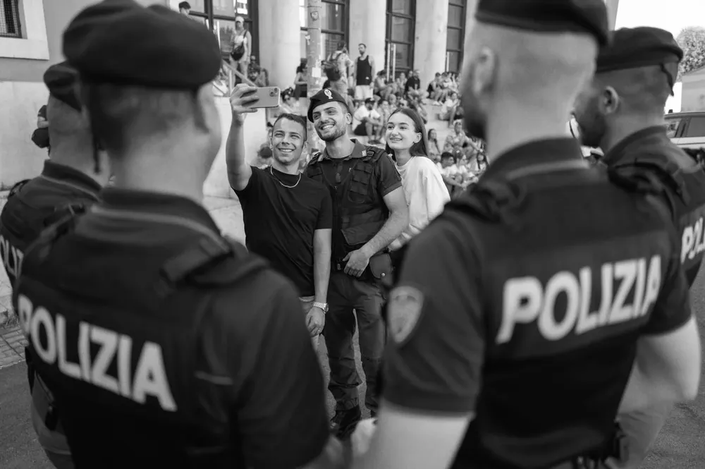 Police calendar 2025 — photograph by Eolo Perfido