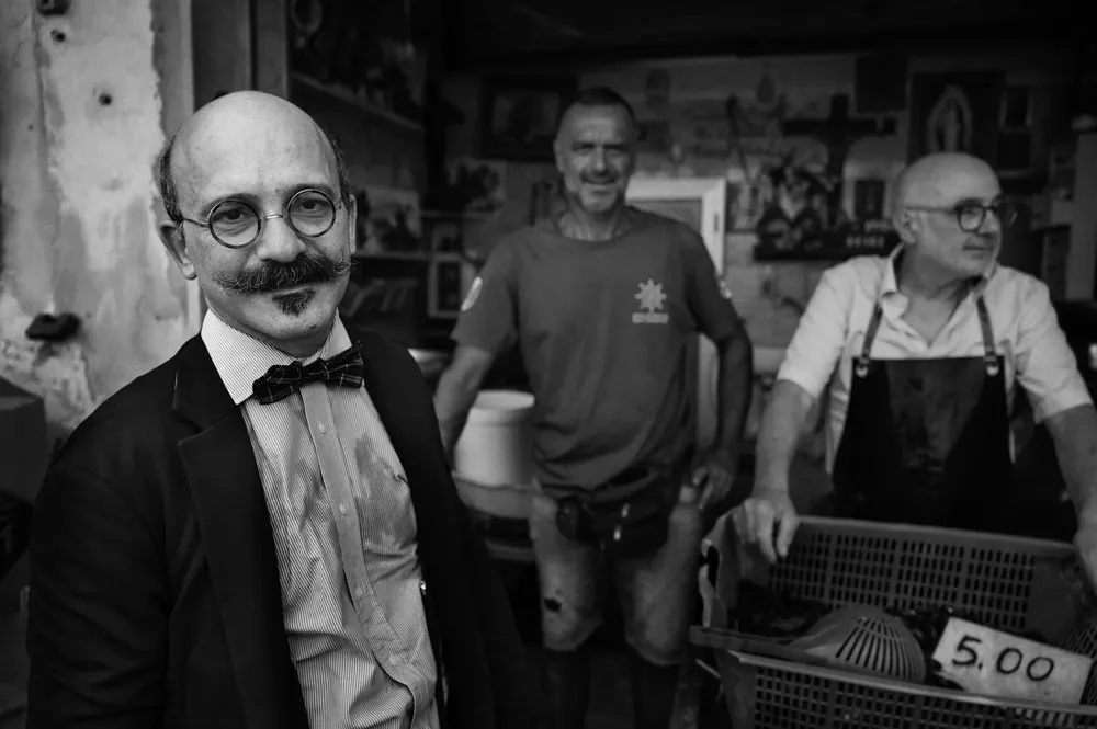 Street portraits — photograph by Eolo Perfido