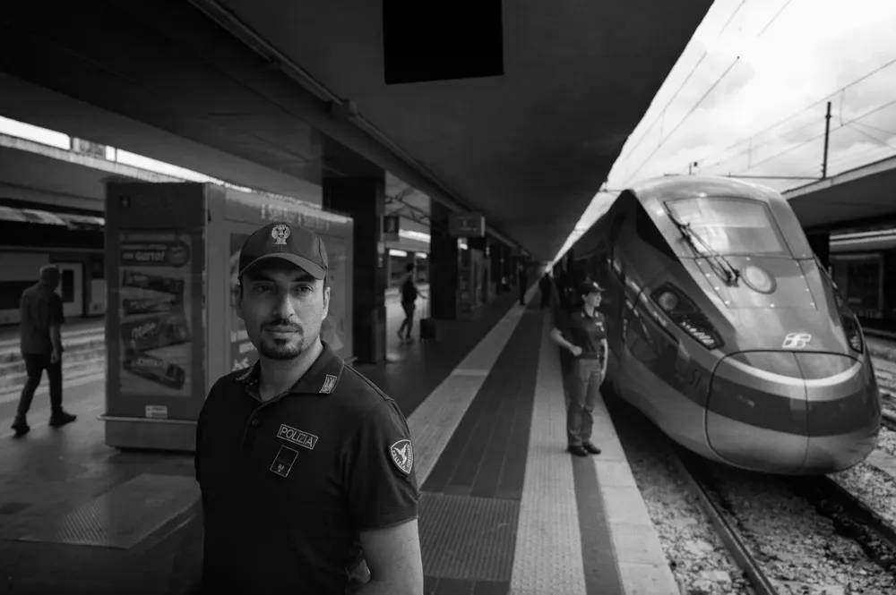 Police calendar 2025 — photograph by Eolo Perfido