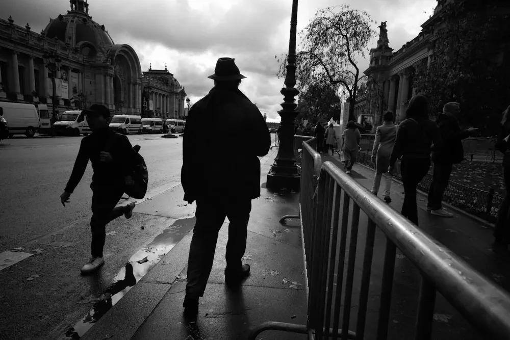 Street photography — photograph by Eolo Perfido