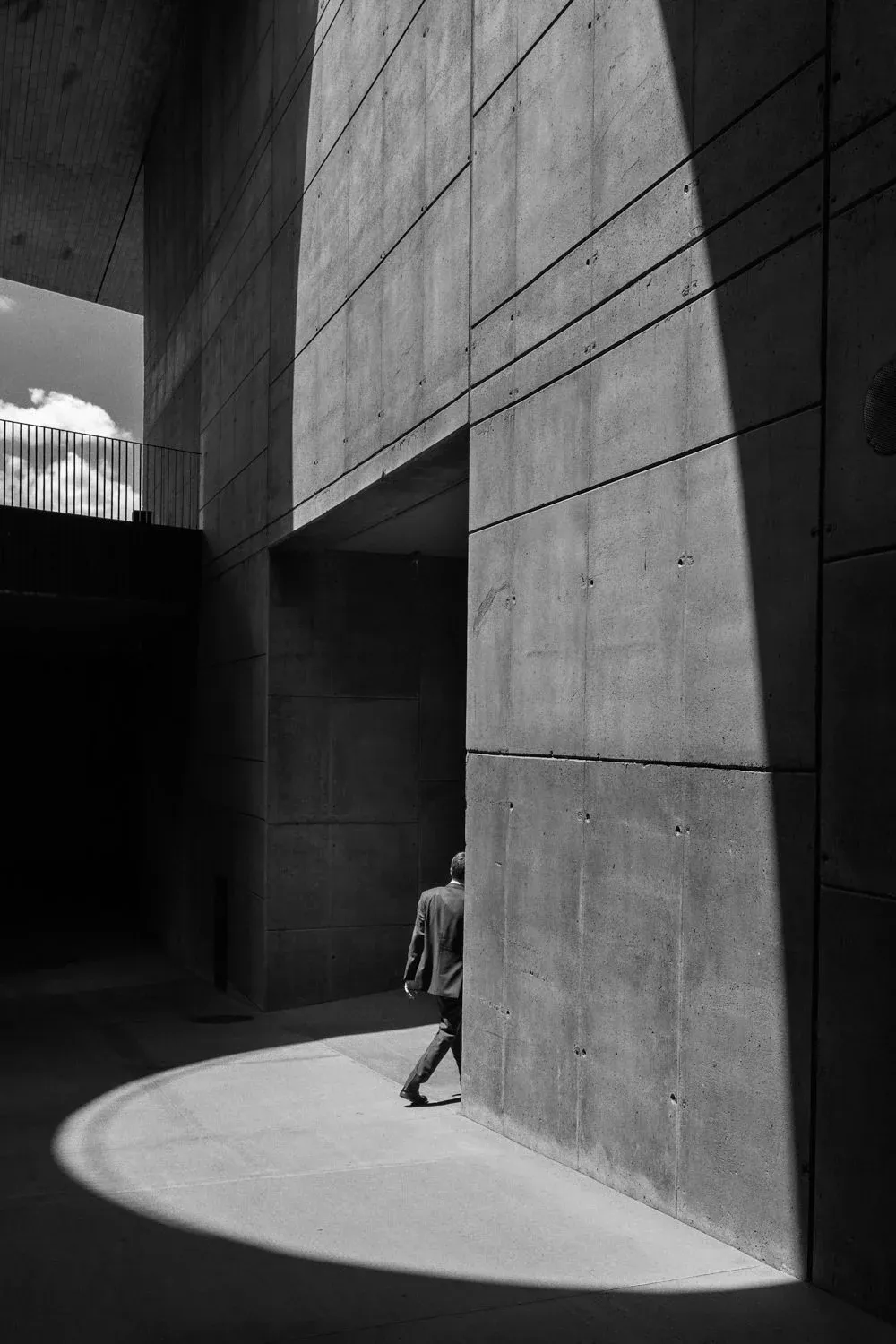 Street photography — photograph by Eolo Perfido