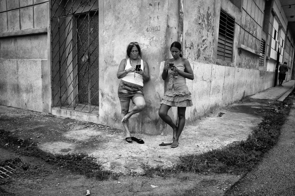 Street photography — photograph by Eolo Perfido