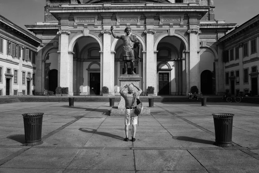 Street photography — photograph by Eolo Perfido