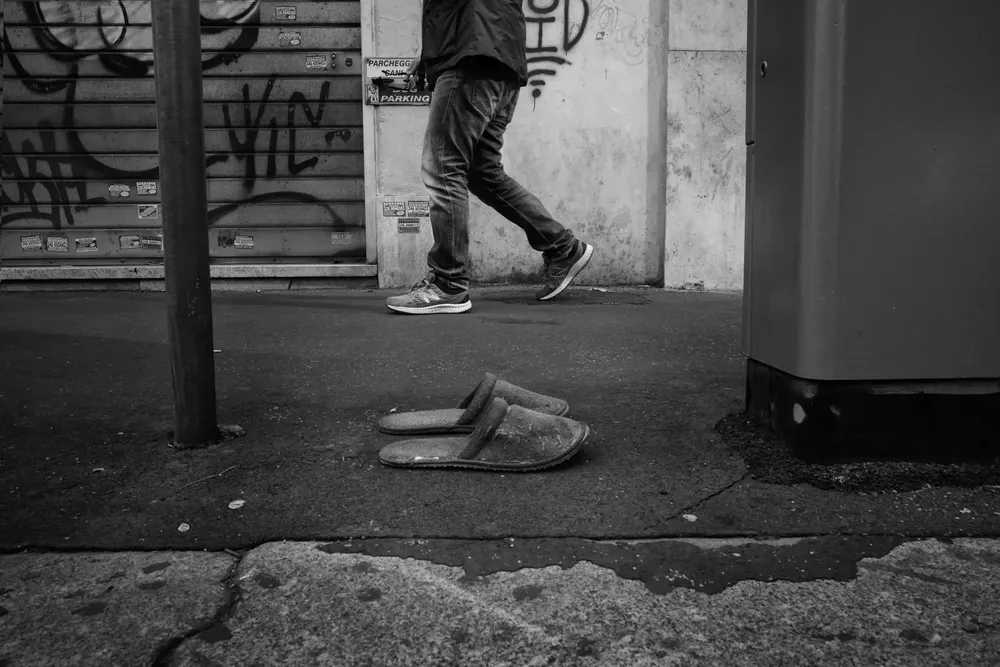 Street photography — photograph by Eolo Perfido