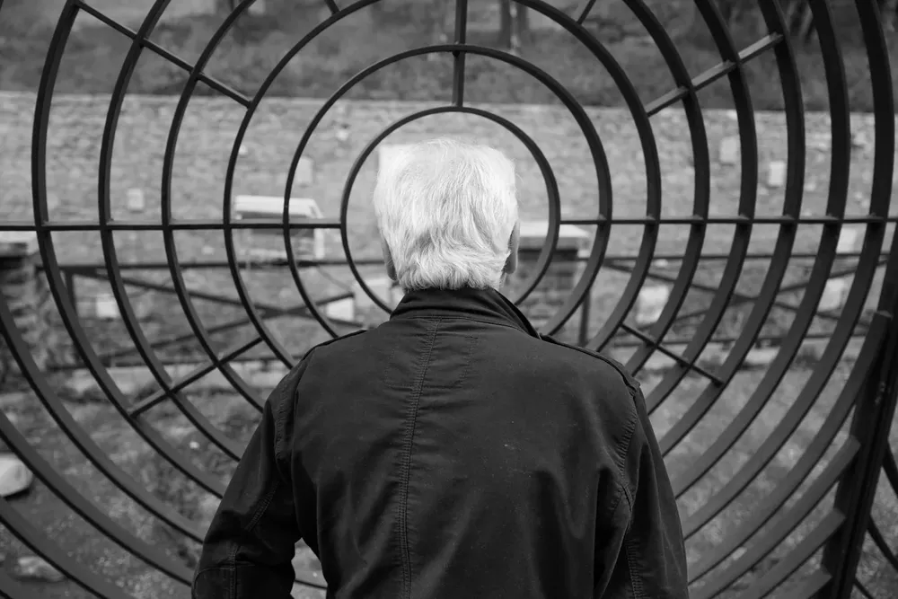 Street photography — photograph by Eolo Perfido