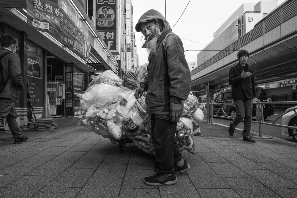 Street photography — photograph by Eolo Perfido